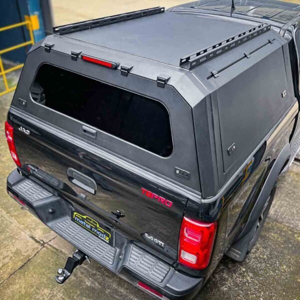 Caseta metálica JAC T8