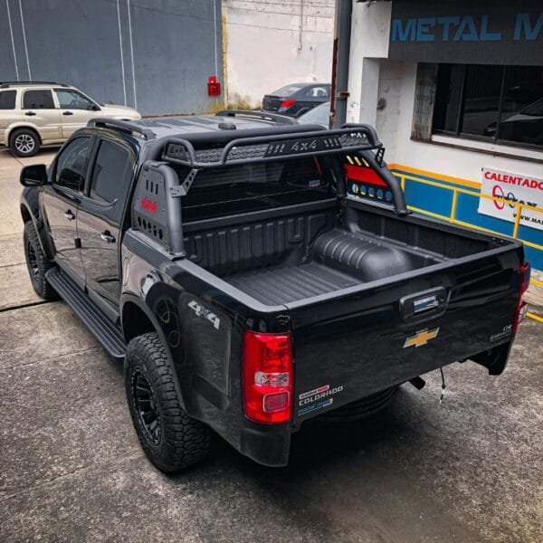Roll Bar con parrilla