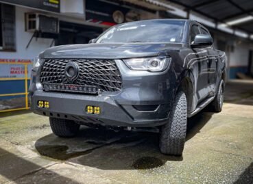 Bumper Delantero GWM Poer: Protección y Estilo para tu Camioneta Offroad